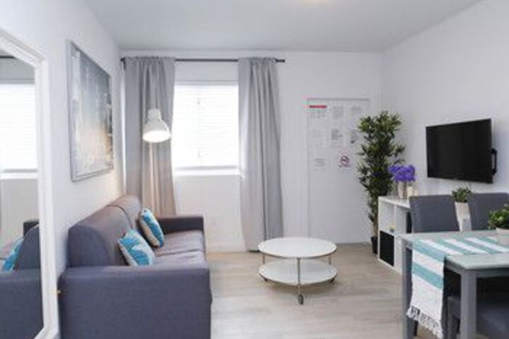 Room 192 of 245