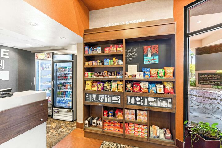 Snack bar