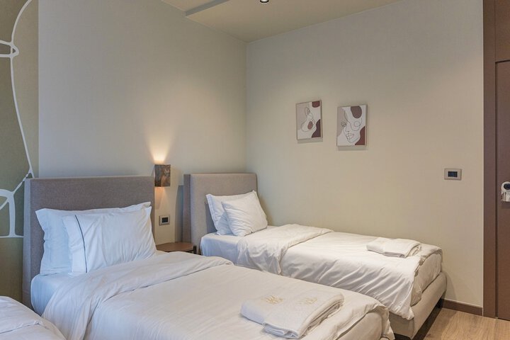 Room 40 of 96