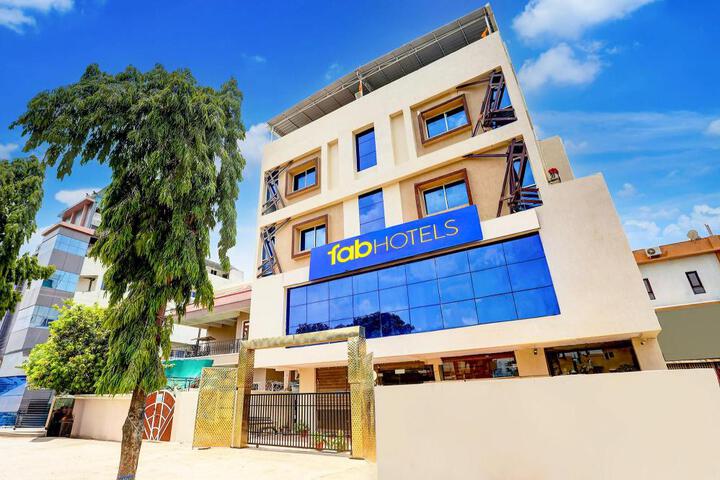 FabHotel Saanvi Paradise