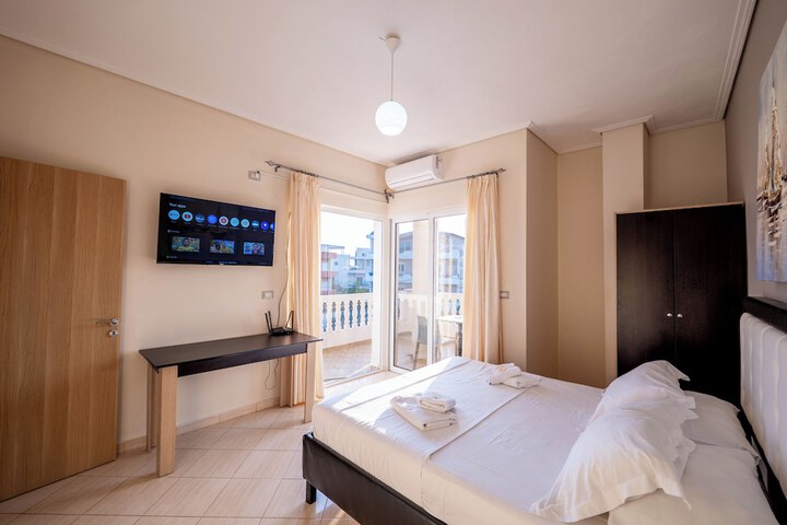 Room 26 of 84