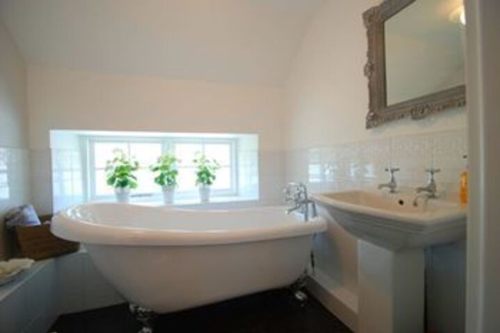 Room 2 of 21