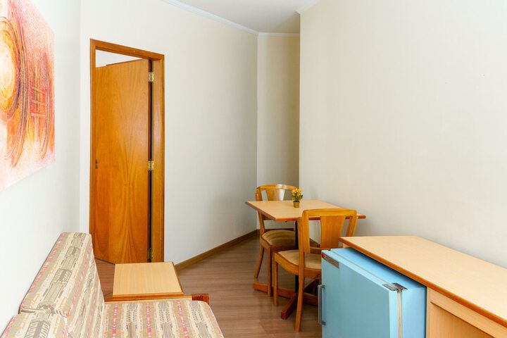 Room 30 of 47