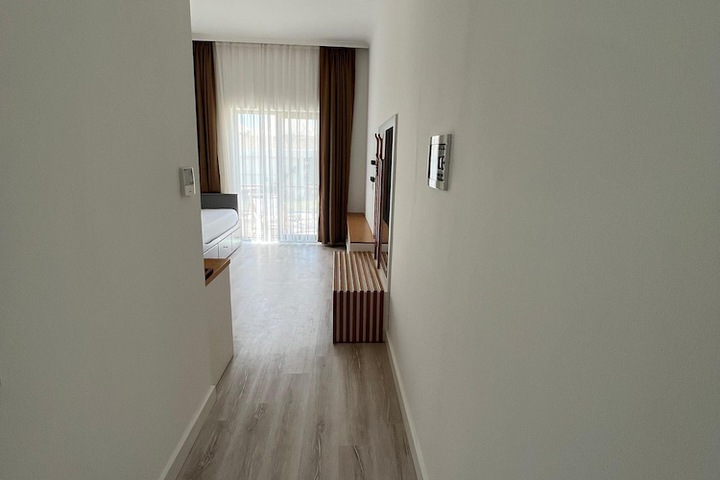 Room 22 of 40