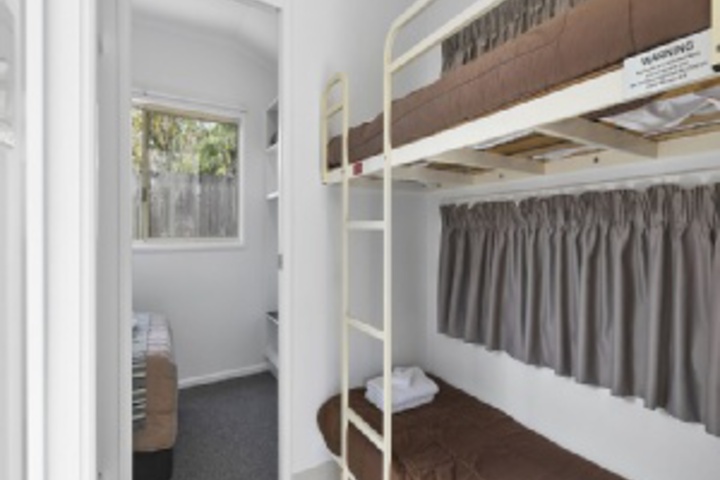 Room 513 of 624