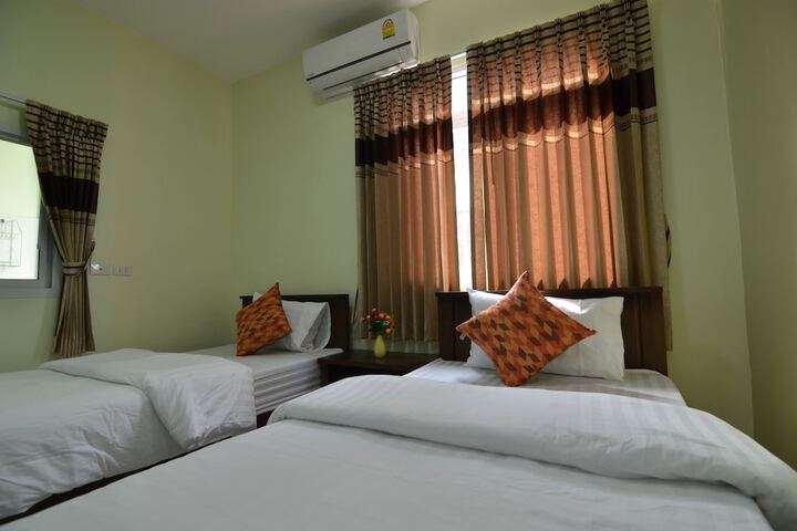 Room 10 of 47