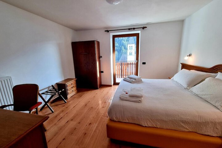 Room 17 of 52