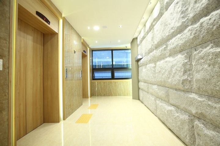 Hotel 3 of 78