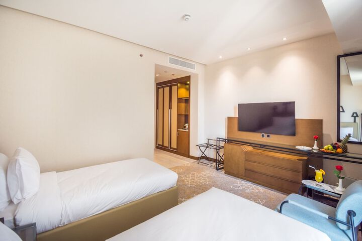 Room 22 of 53