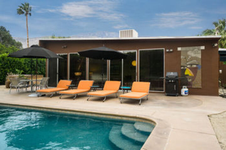 Pool 30 of 32