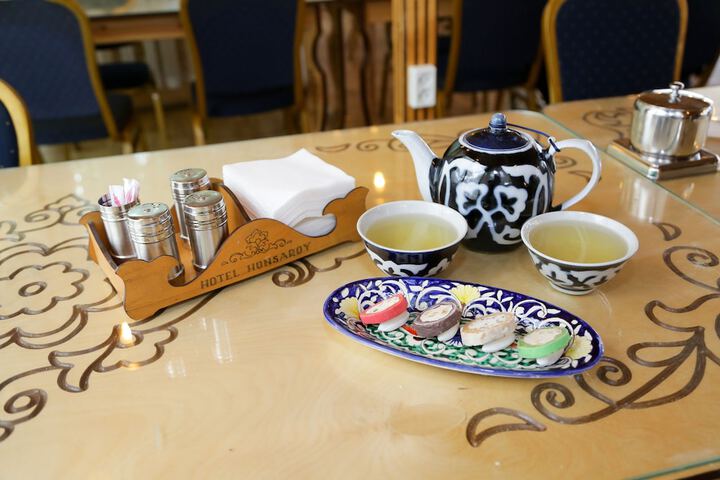 Dining 36 of 42