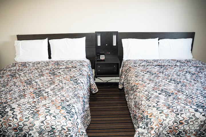 Deluxe Double Room (1 of 8)