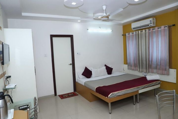 Room 18 of 34