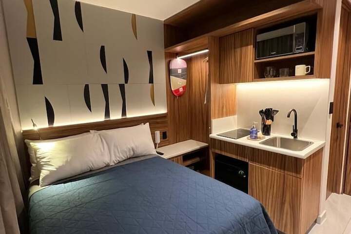 Room 9 of 29