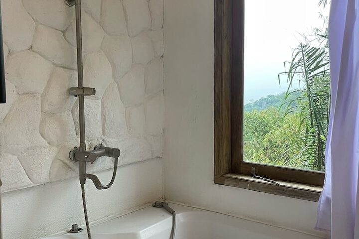 Room 20 of 26