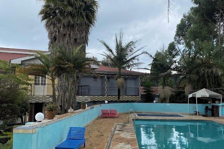 Pool 9 of 43