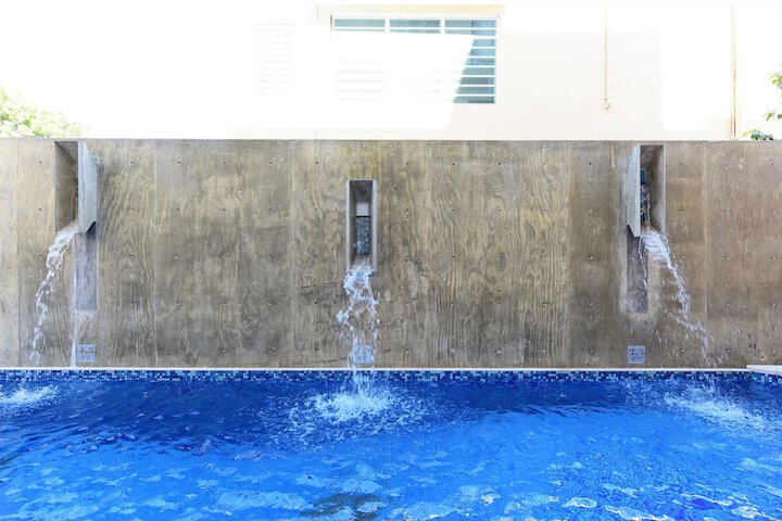 Pool 28 of 44