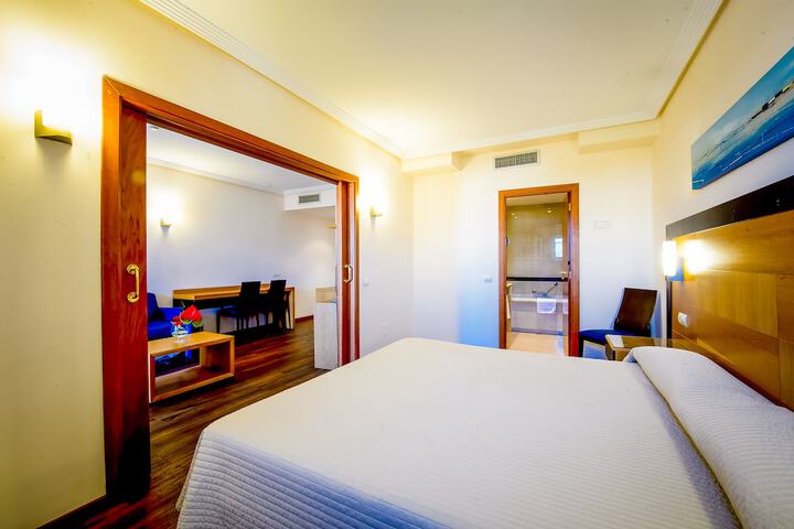 Room 11 of 74