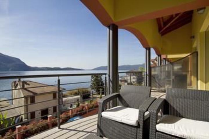 Terrace/Patio 2 of 74