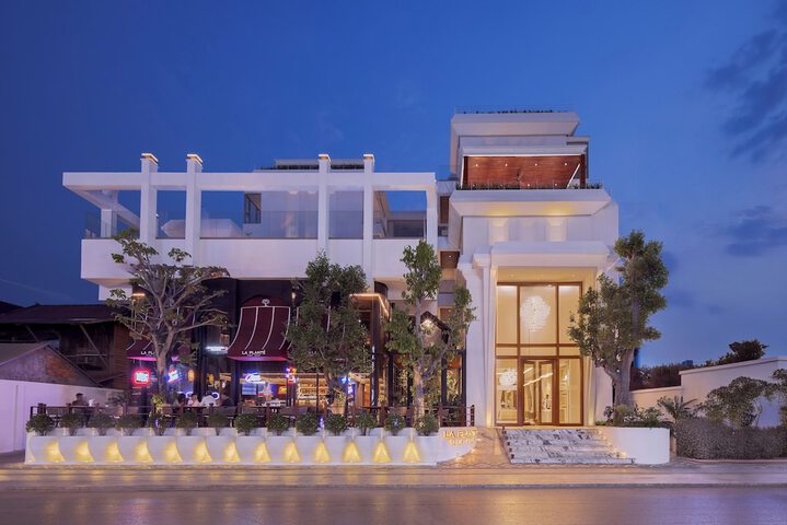 LA PLANTE SIEM REAP