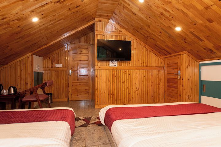 Room 44 of 58