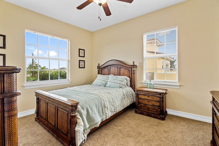 Room 2 of 41