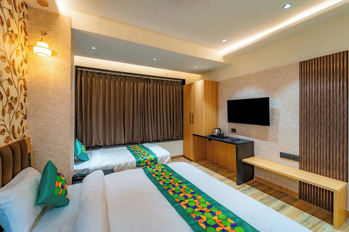 Room 9 of 41