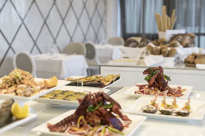 Dining 97 of 145