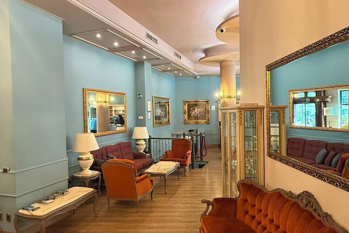 Guest Lobby