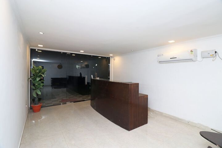 OYO 19979 HOTEL RAJSHRI