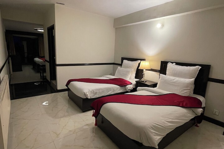 Room 25 of 58