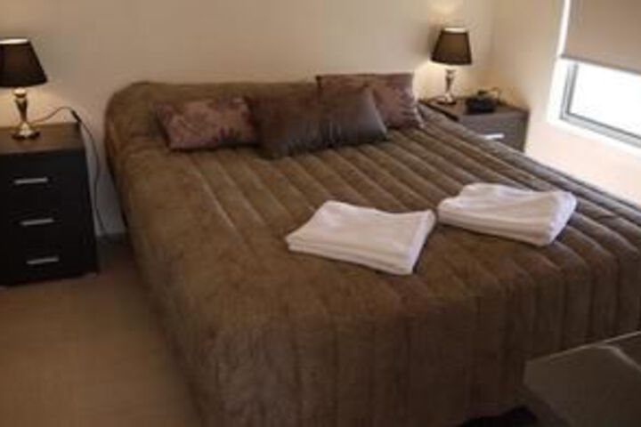 Room 9 of 21
