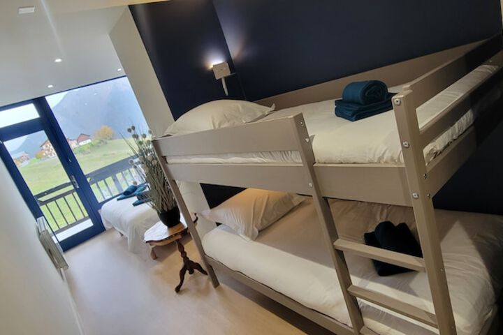 Room 7 of 27
