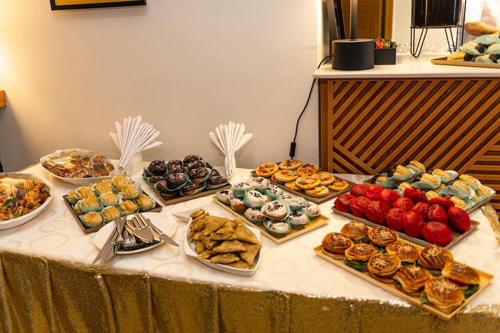 Breakfast/Coffee Service 33 of 41