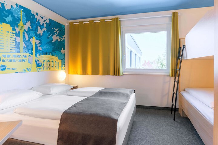 Room 16 of 29