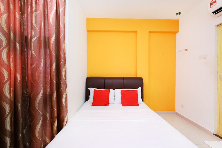 Room 17 of 32
