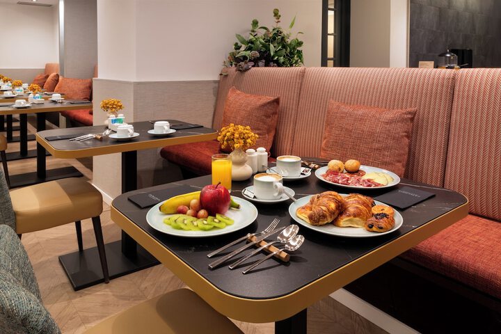 Breakfast/Coffee Service 41 of 62