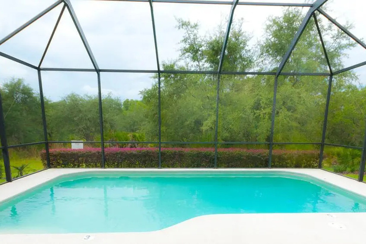 Pool 12 of 21
