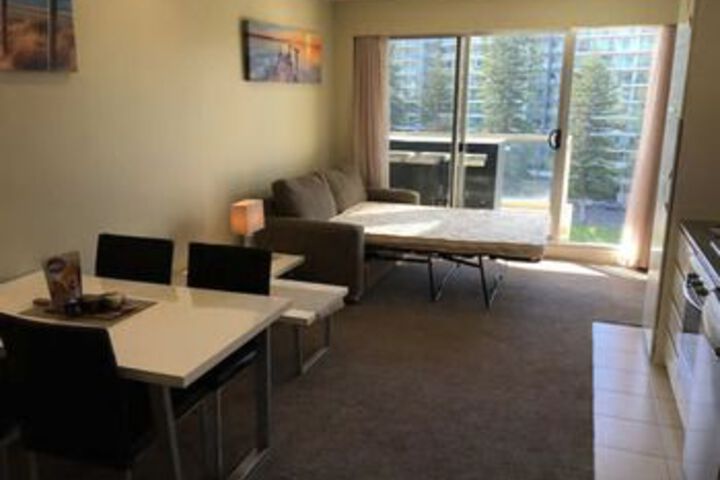 Room 11 of 12
