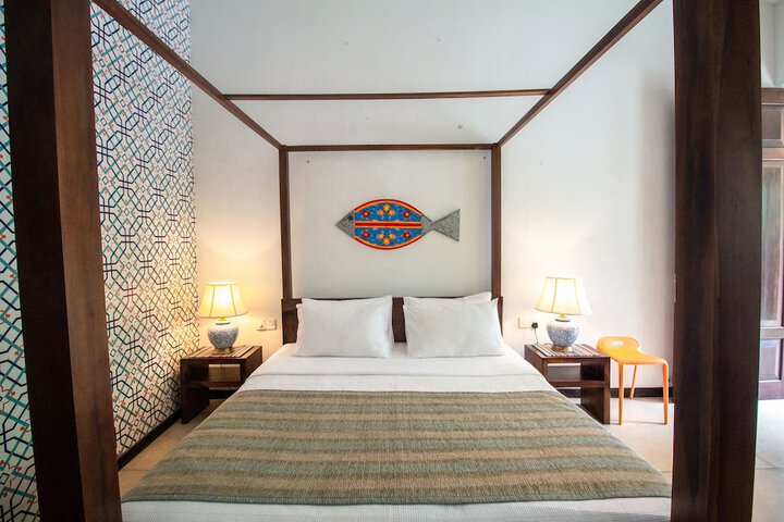 Room 8 of 29