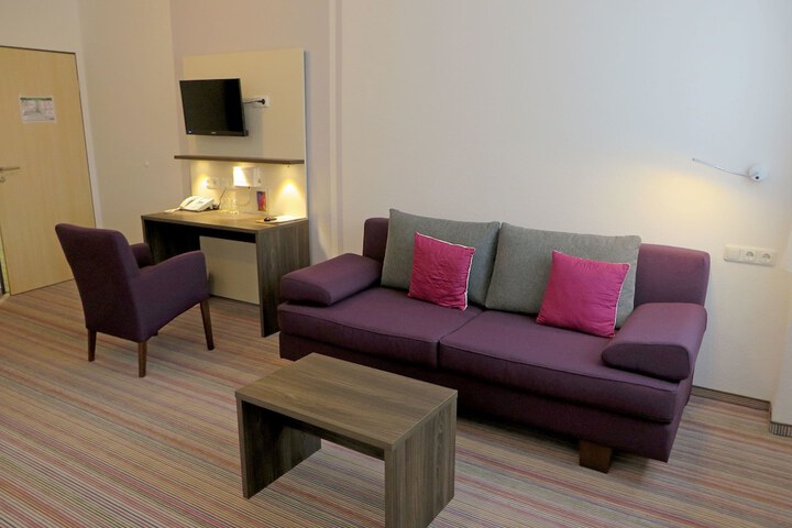 Room 19 of 44