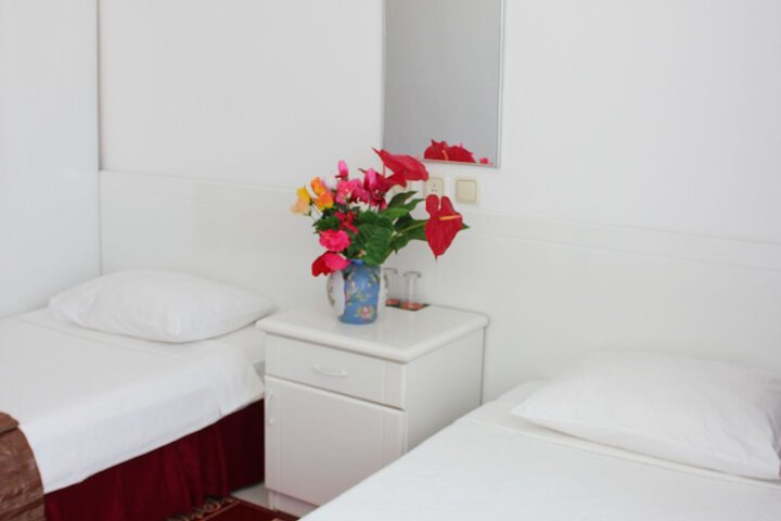 Room 5 of 53