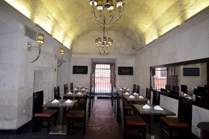 Dining Photos