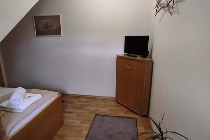 Room 28 of 57