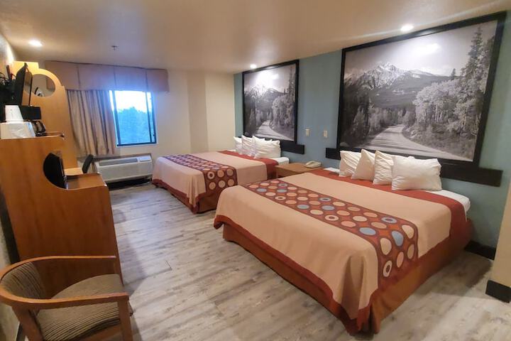 Room 6 of 35