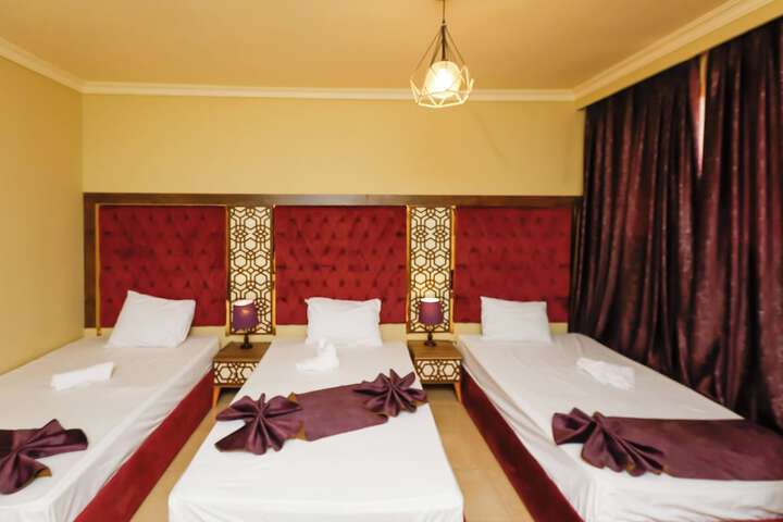 Room 18 of 110