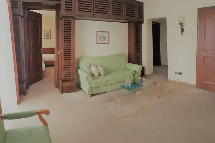 guest_rooms