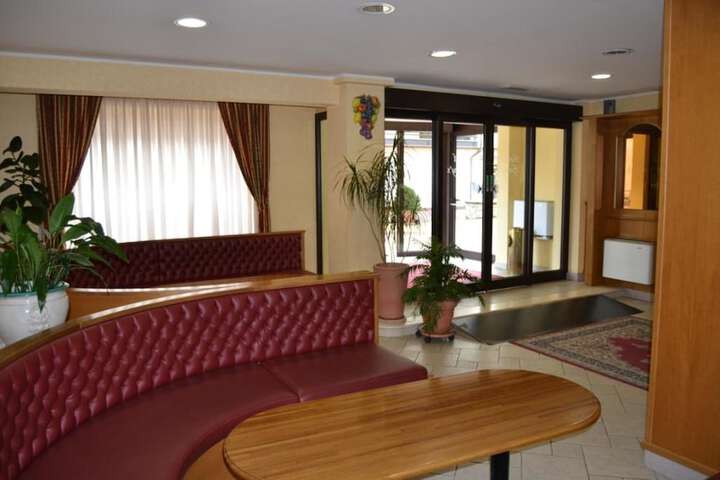 Hotel Interior 8 of 47