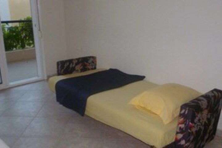 Room 15 of 23