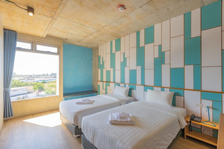 Room 5 of 34